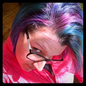 Meet your Posher, Melissa